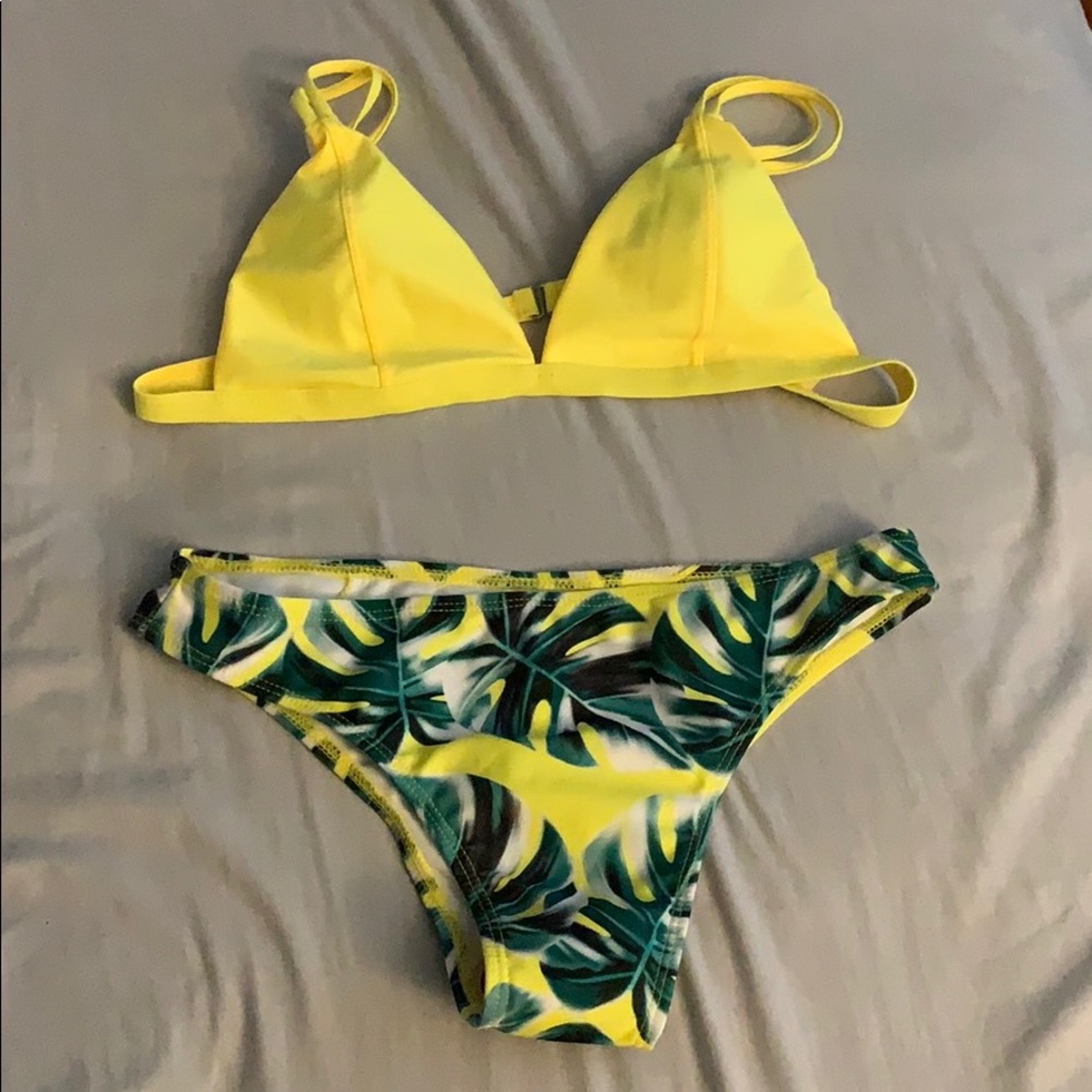 Tropical print Bikini - BRAND NEW